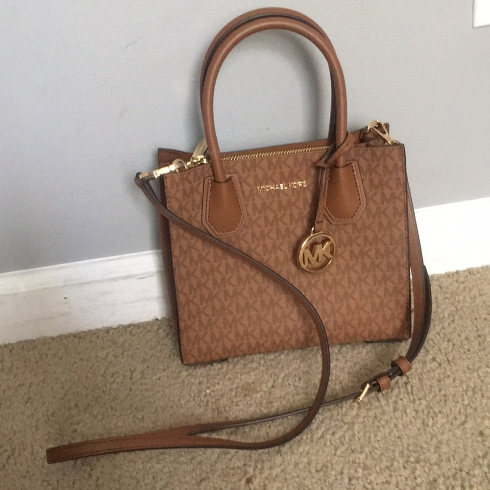Micheal Kors Mercer medium light brown purse